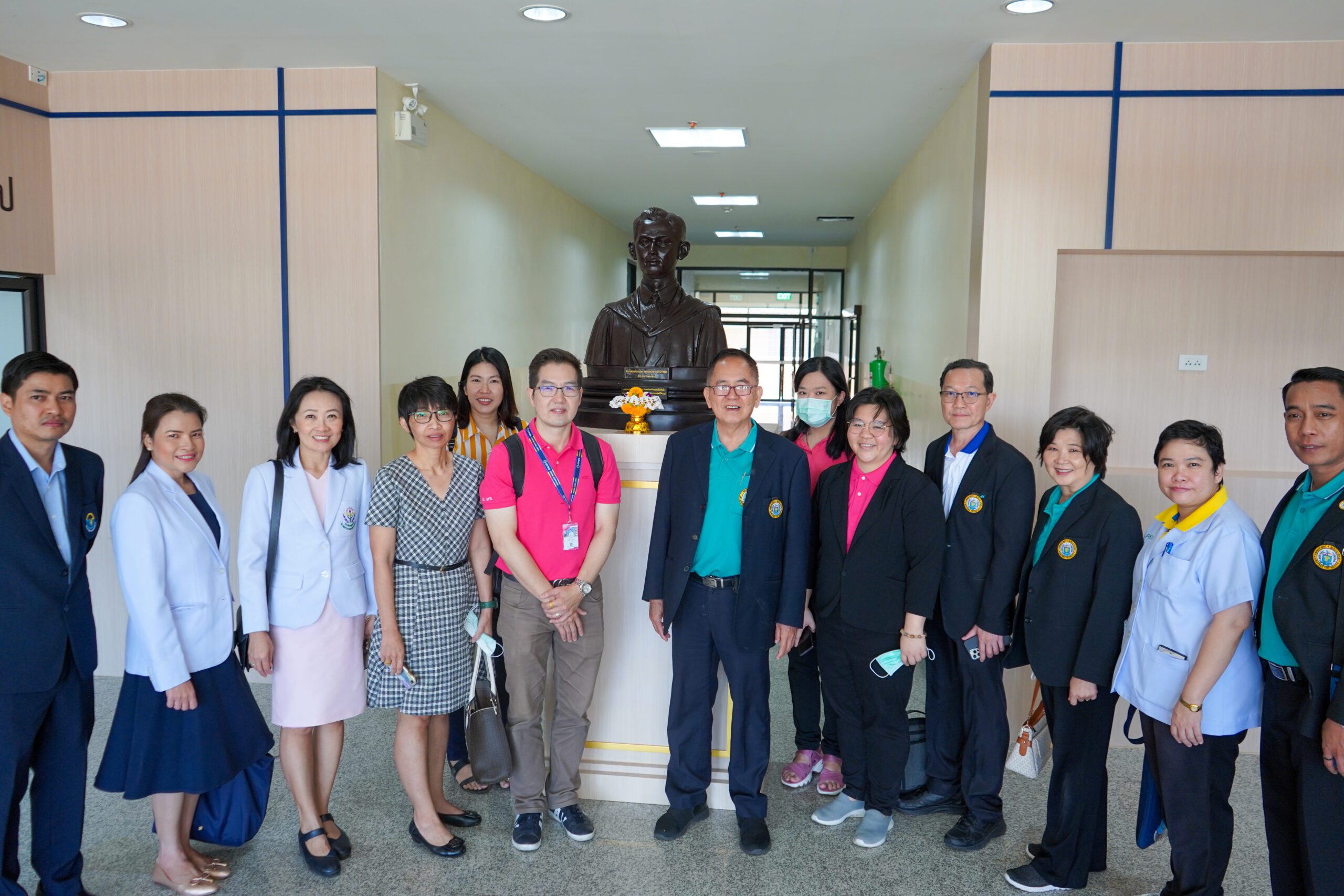 ศูนย์แพทยศาสตรศึกษาชั้นคลินิก โรงพยาบาลสวรรค์ประชารักษ์ ต้อนรับคณะศึกษาดูงานจากคณะแพทยศาสตร์ มหาวิทยาลัยเวสเทิร์น และศูนย์แพทยศาสตรศึกษาชั้นคลินิก โรงพยาบาลกำแพงเพชร