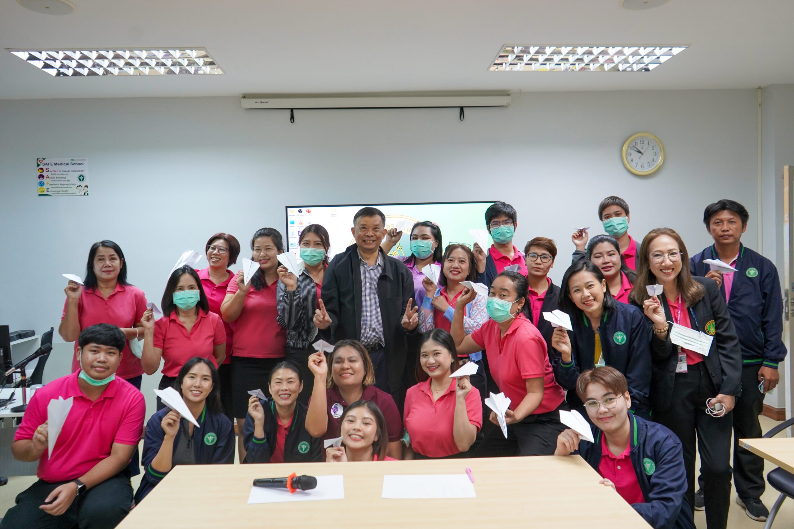 การอบรมเชิงปฏิบัติการแนวทางการจัดวางระบบควบคุมภายใน การประเมินผลระบบการควบคุมภายใน และการบริหารความเสี่ยง ประจำปี 2567 ศูนย์แพทยศาสตรศึกษาชั้นคลินิก โรงพยาบาลสวรรค์ประชารักษ์